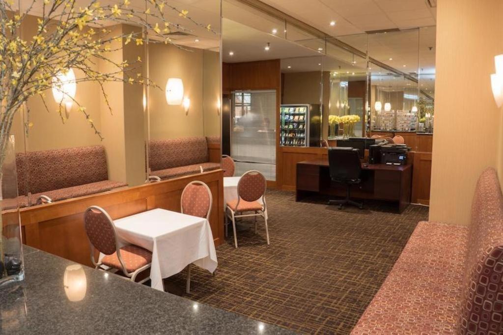 The Roehampton Hotel Toronto Eksteriør billede